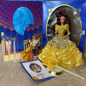 Disney’s Beauty And The Beast Signature Collection Belle